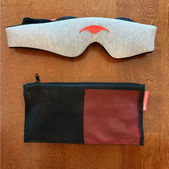 Manta Sleep Mask - 100% Light Blocking - Picture 7 of 8